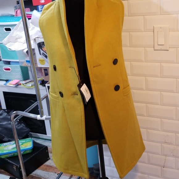 A/X Armani Exchange Jackets & Blazers - Armani Exchange sleeveless Jacket